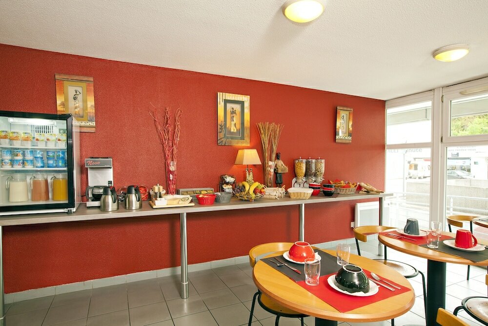 Фото Aparthotel Séjours & Affaires Lamartine