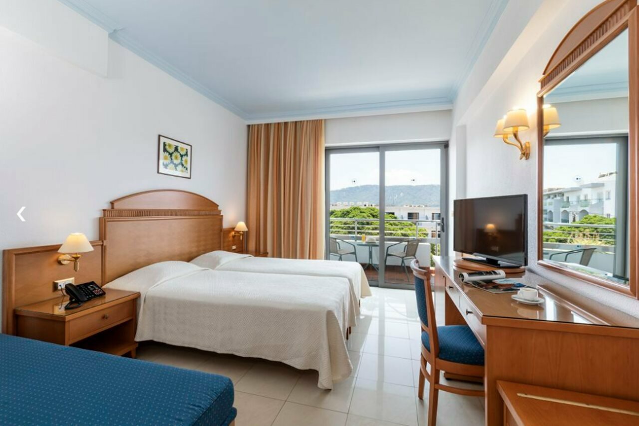 Фото Blue Horizon Hotel