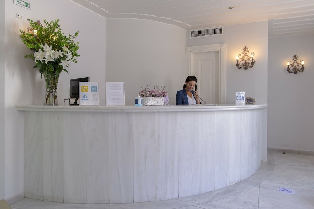 Фото Micra Anglia Boutique Hotel & SPA