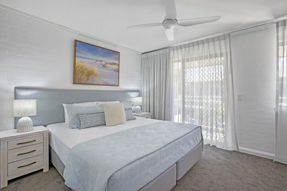 Фото Noosa Village River Resort