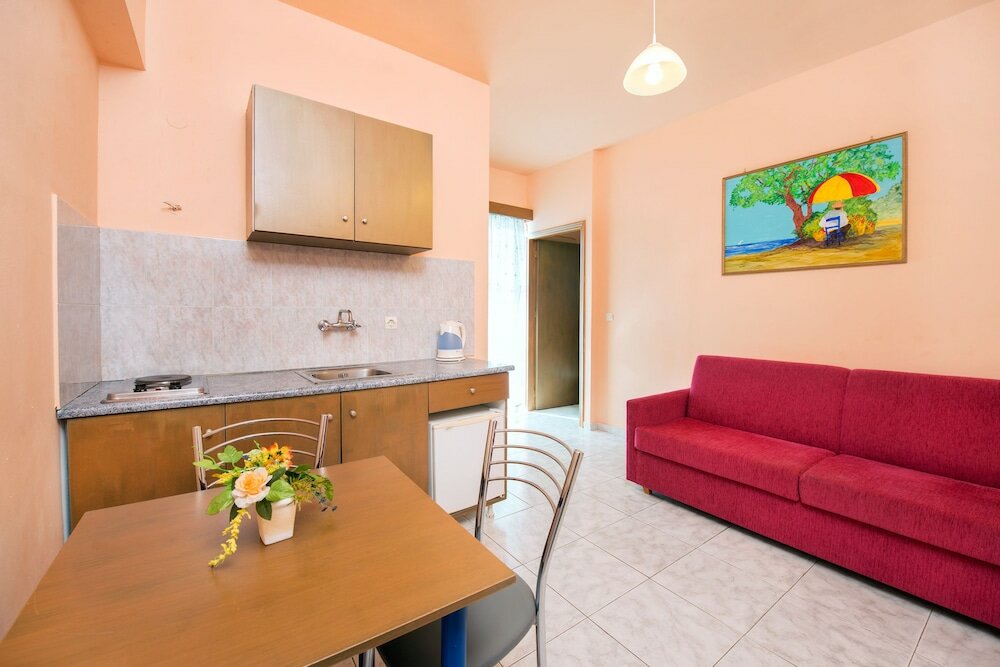 Фото Marietta Hotel & Apartments