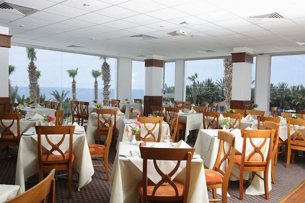 Фото Ascos Coral Beach Hotel by Tsokkos