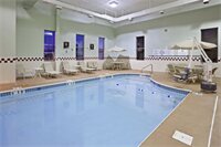 Фото Holiday Inn Express Cleveland Airport - Brookpark, an Ihg Hotel