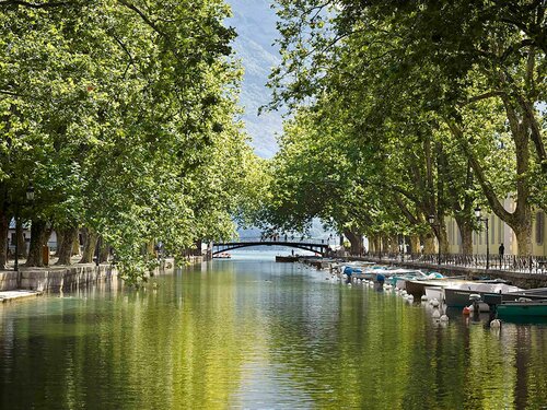 Гостиница Adagio Annecy Centre в Шамбери