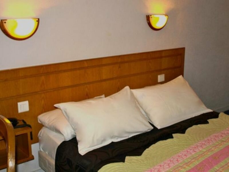 Фото Hotel Des Buttes Chaumont