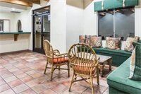 Фото Super 8 by Wyndham Cottonwood