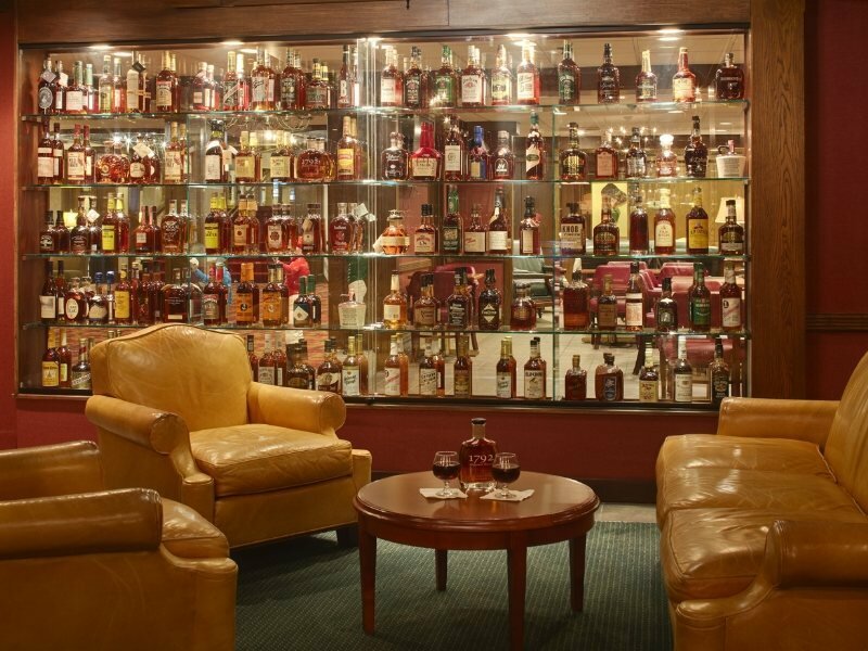 Фото Galt House Hotel Trademark Collection by Wyndham