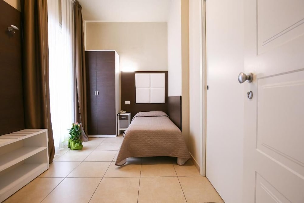 Фото Hotel Bergamo