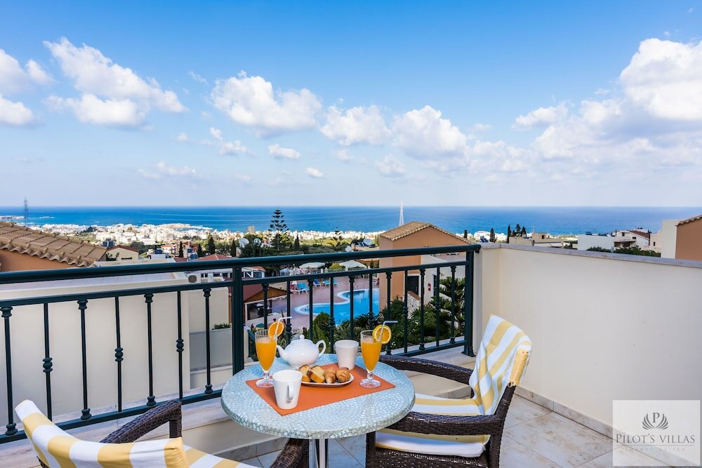 Фото Pilot's Villas Luxury Suites