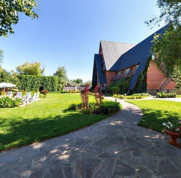 Фото River House