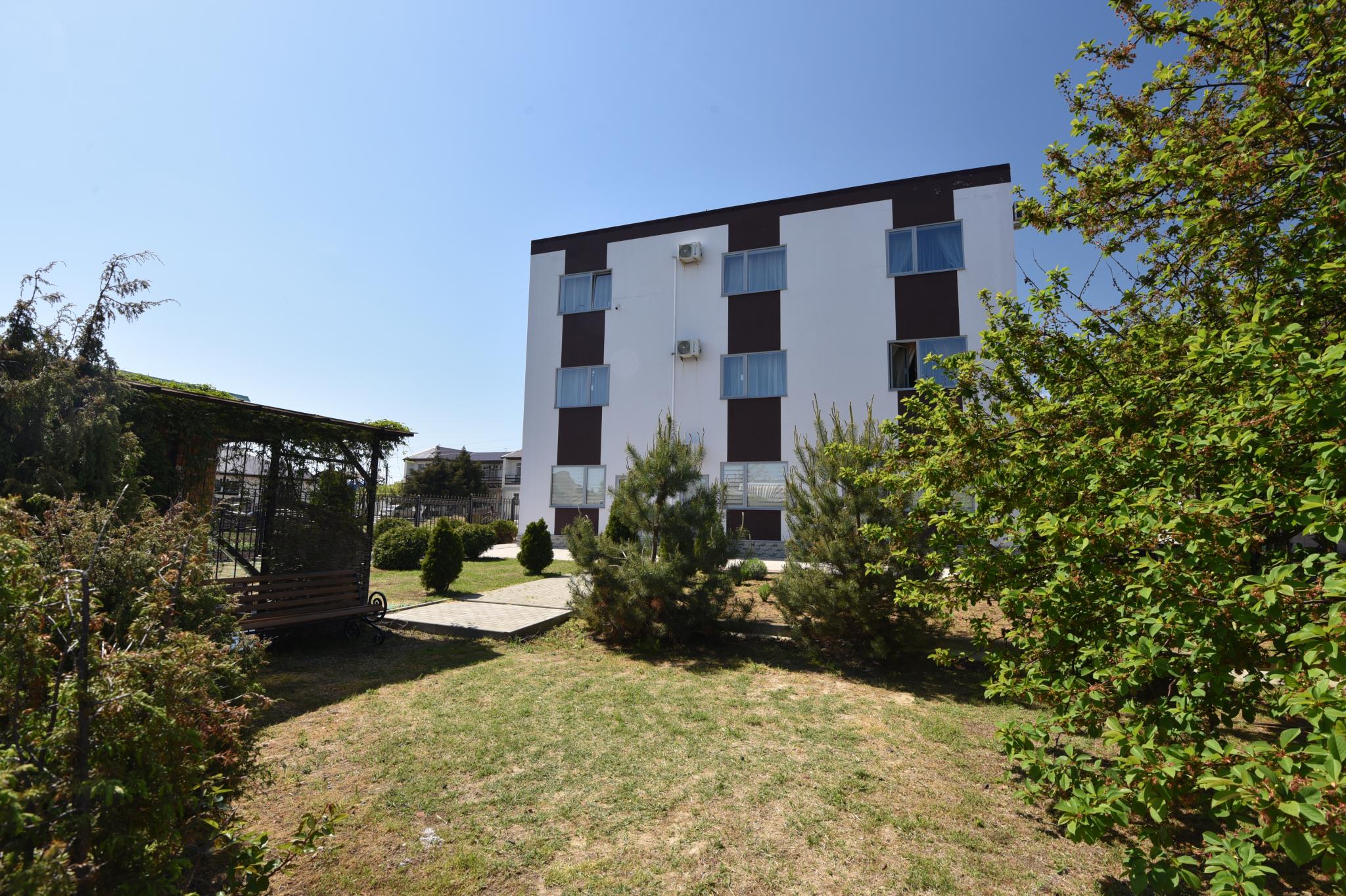 Фото отеля 1