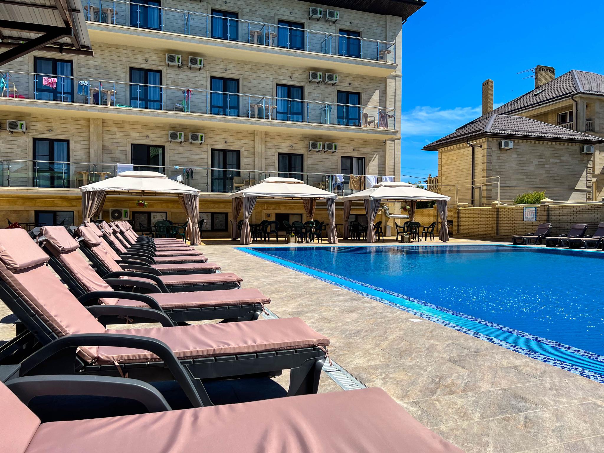 Фото отеля 3