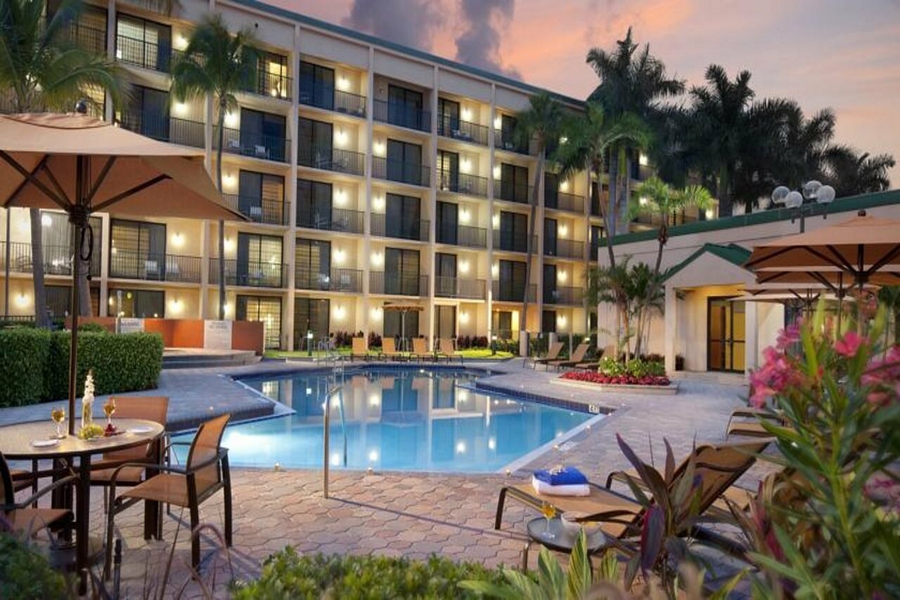 Фото Courtyard by Marriott Fort Lauderdale East/Lauderdale-by-the-Sea