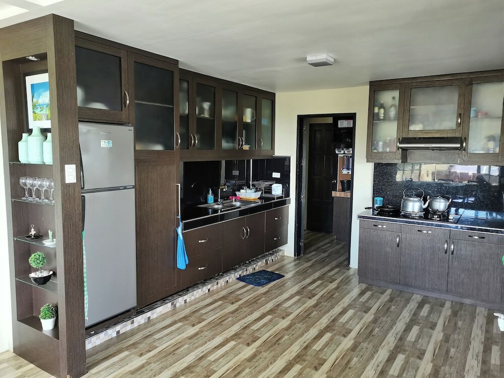 Фото Avana Hills Tagaytay