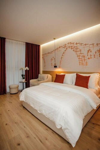 Гостиница Oro Inn Hotel в Шкодере