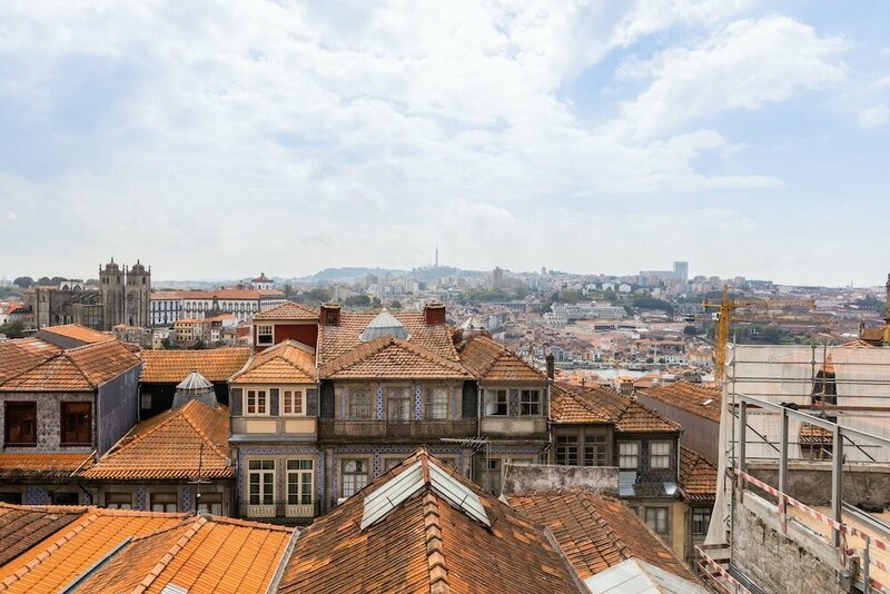 Гостиница Oporto Clerigos Apartments в Порту