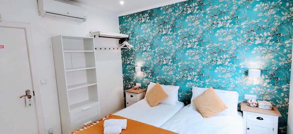 Фото Lisbon Terrace Suites for Large Groups