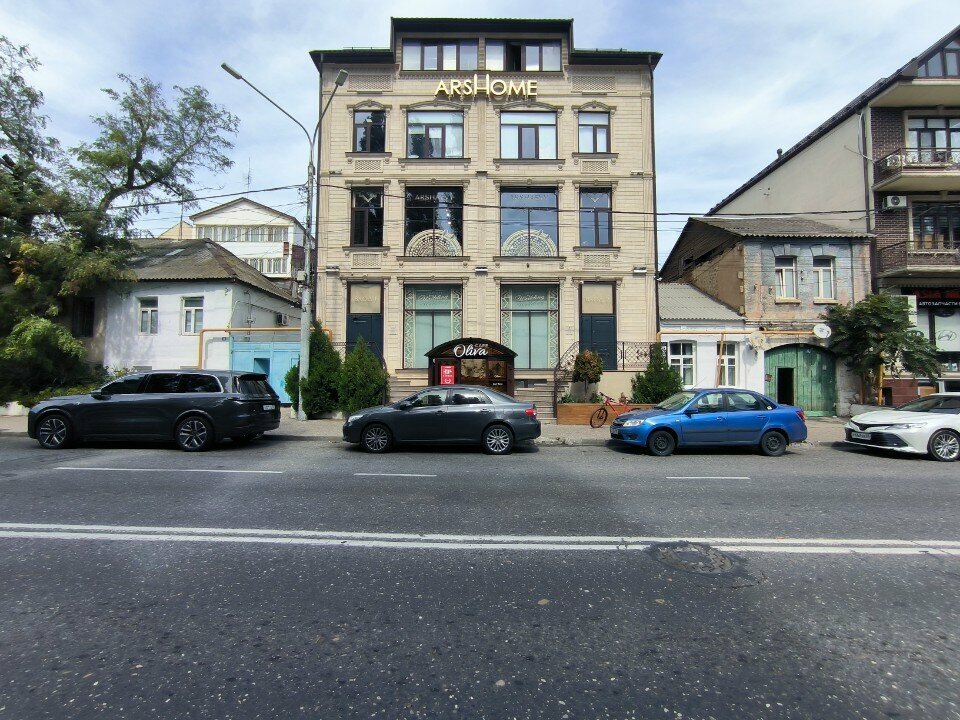 Магазин одежды Арш Хом, Махачкала, фото