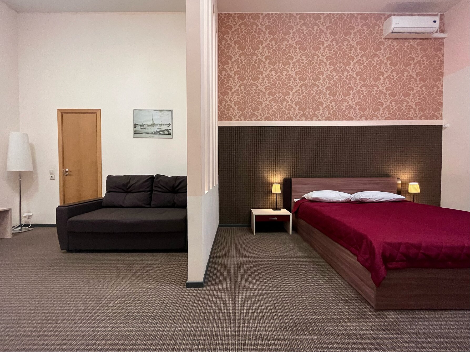 Фото Демократ