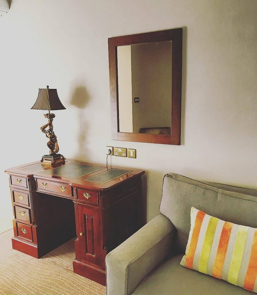 Фото Albany House