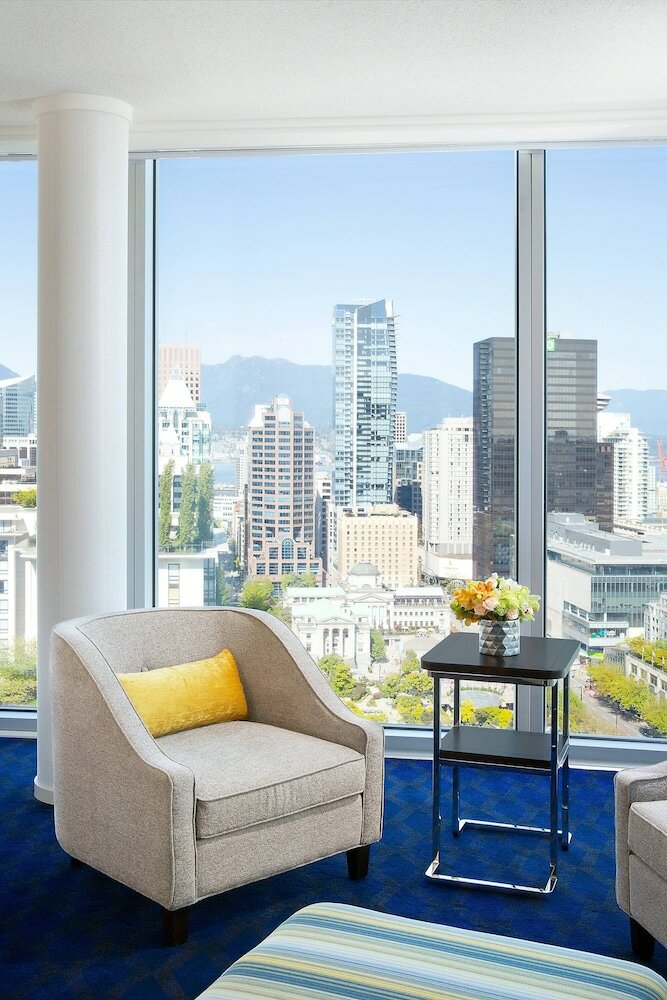 Фото Sheraton Vancouver Wall Centre