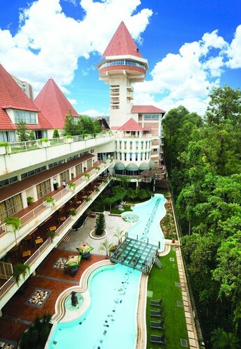 Гостиница Golf Course Hotel в Кампале