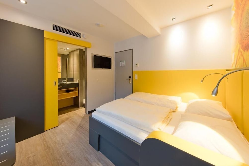 Фото Buddy Hotel