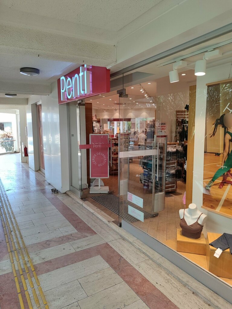 Lingerie and swimwear shop Penti, Bodrum, photo