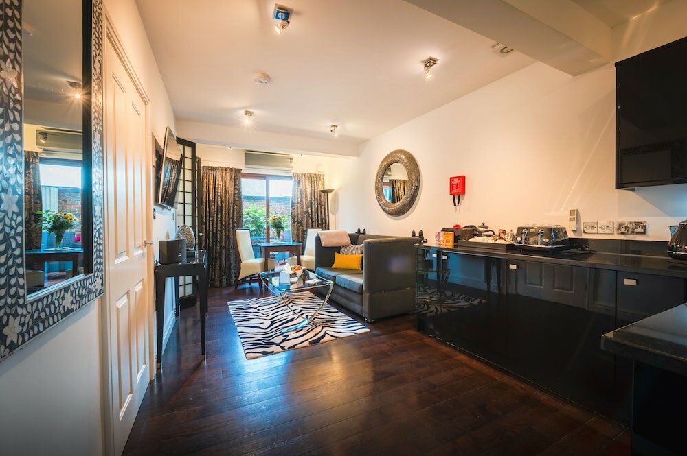 Фото Strozzi Palace Suites by Mansley