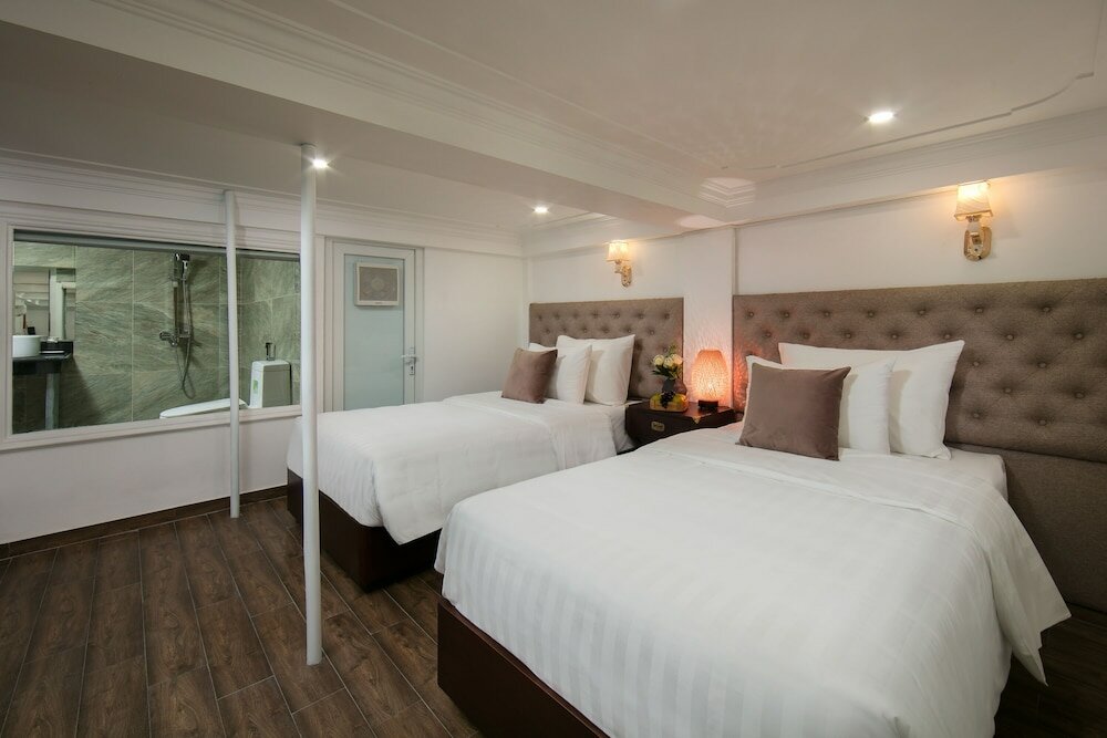 Фото Golden Rooster Hotel