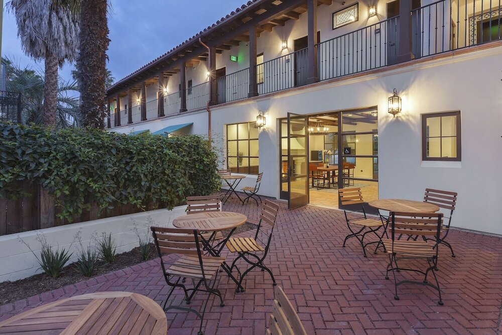 Фото La Playa Inn