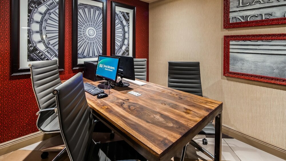 Фото Best Western Plus Jackson Downtown Colliseum