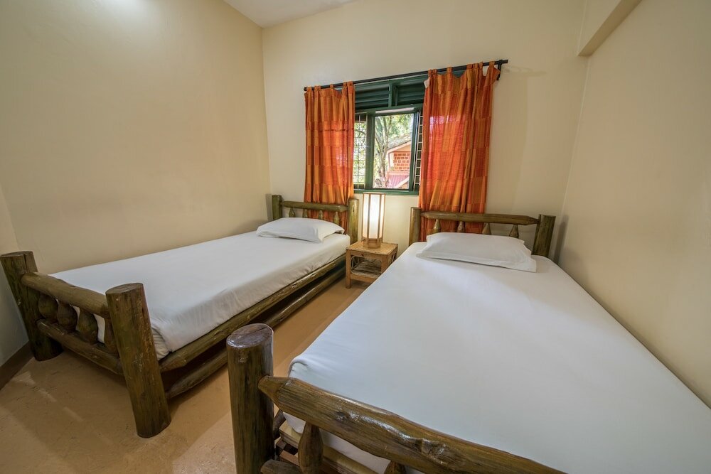 Фото Forest Cottages