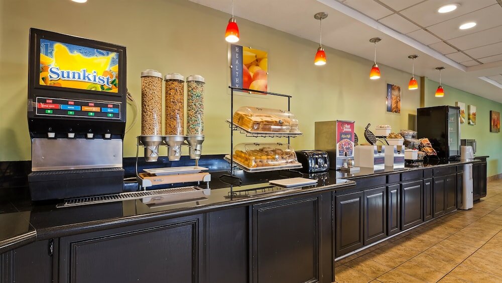 Фото Best Western Plus Irvine Spectrum Hotel