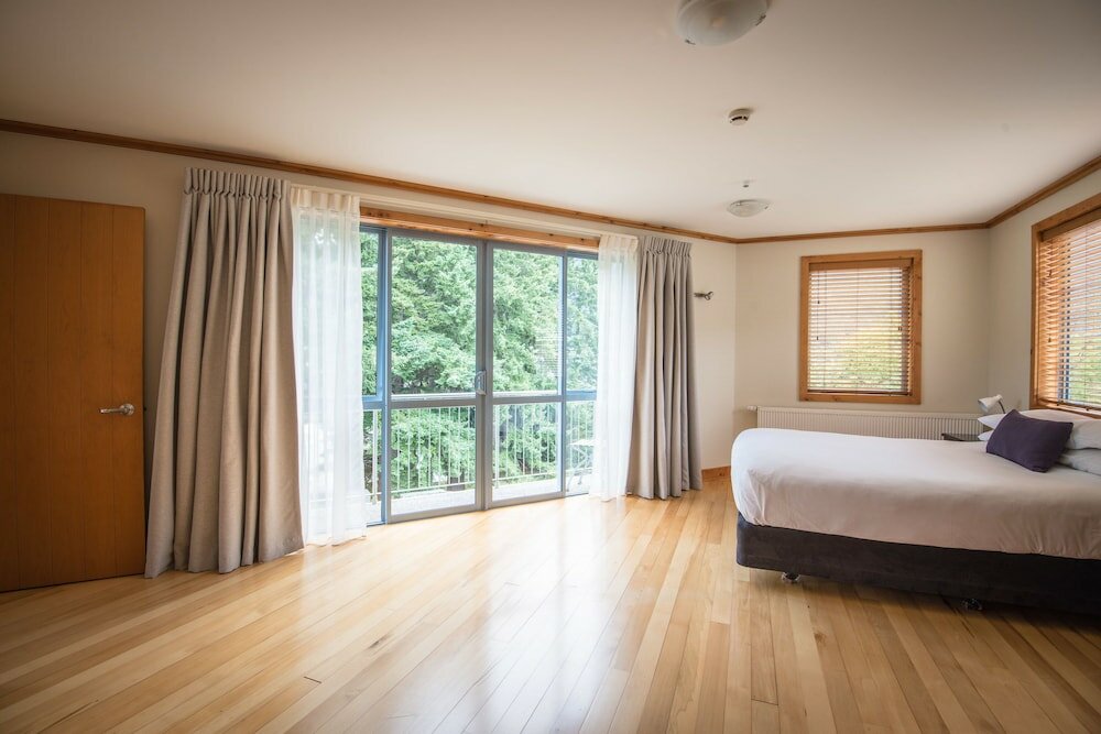 Фото Coronation Lodge