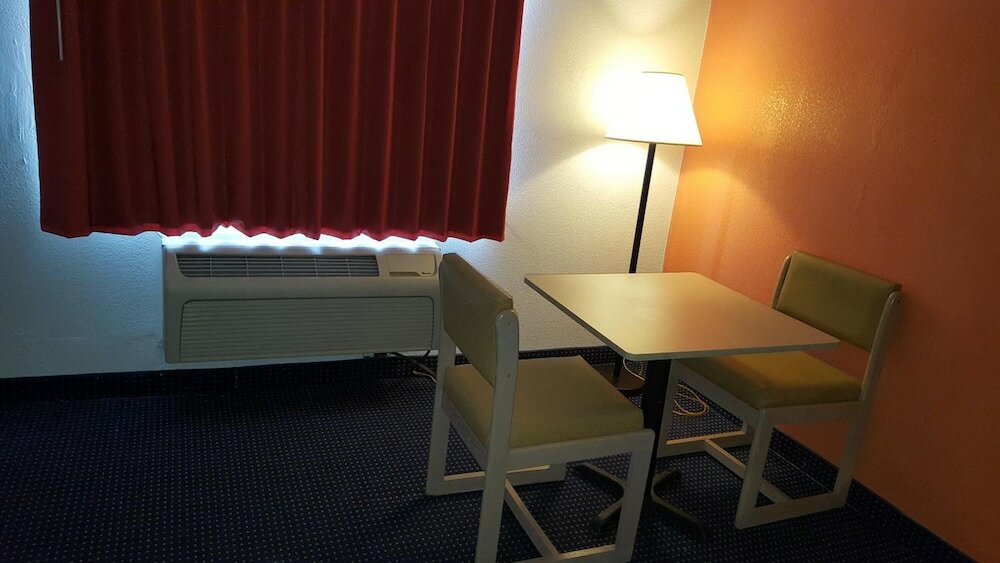 Фото Red Carpet Inn