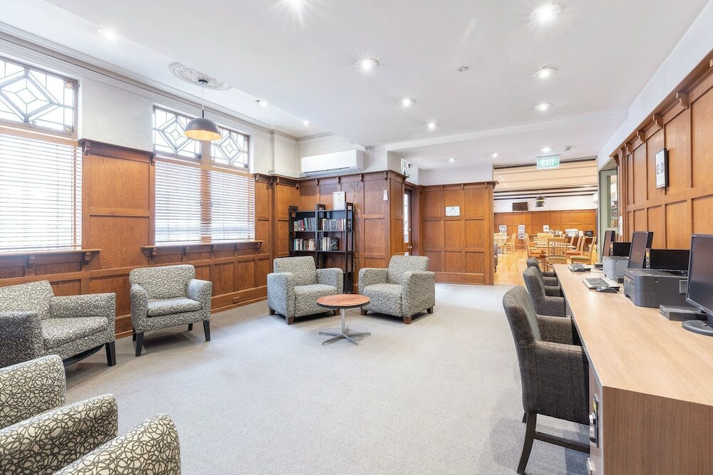 Фото Ibis Styles Kingsgate