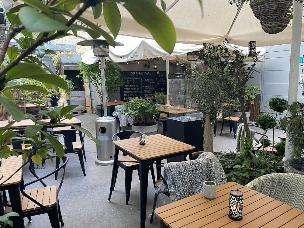 Фото Hotel Alexandra