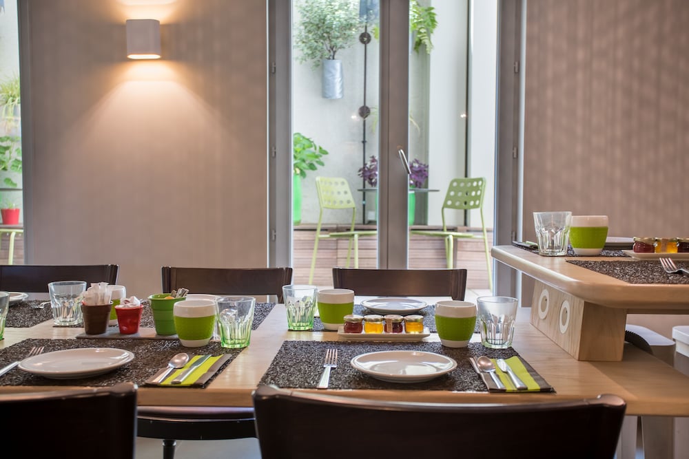 Фото Hotel Le Marcel Paris Gare de l'Ést