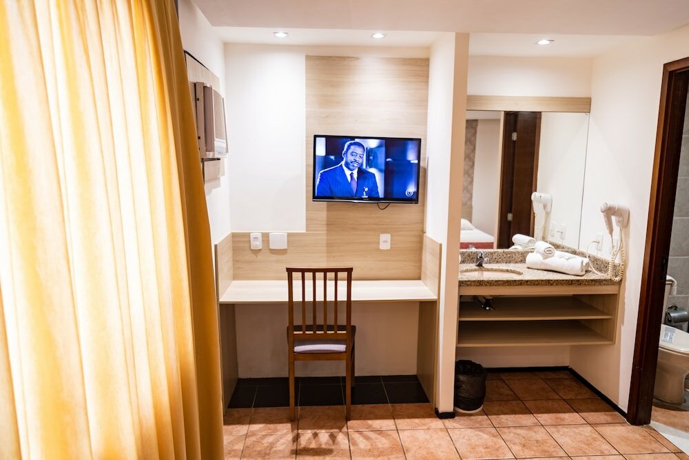 Фото Plaza Praia Suites