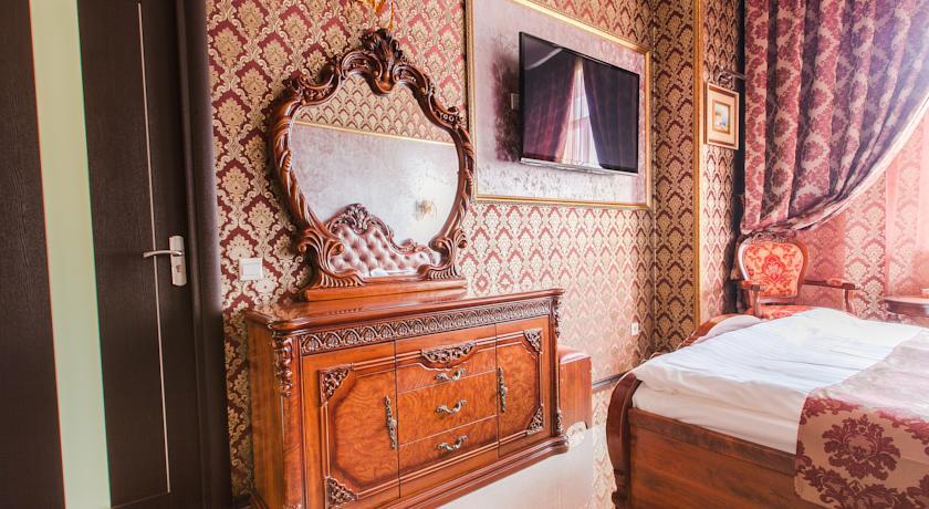 Фото Golden House