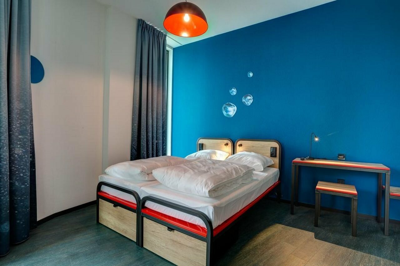 Фото Meininger Hotel Amsterdam Amstel
