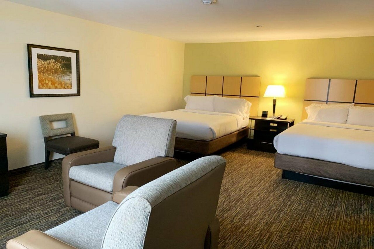 Фото Candlewood Suites Belle Vernon, an Ihg Hotel