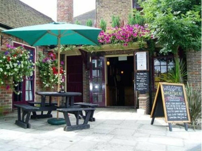 Фото The Wheatsheaf Inn