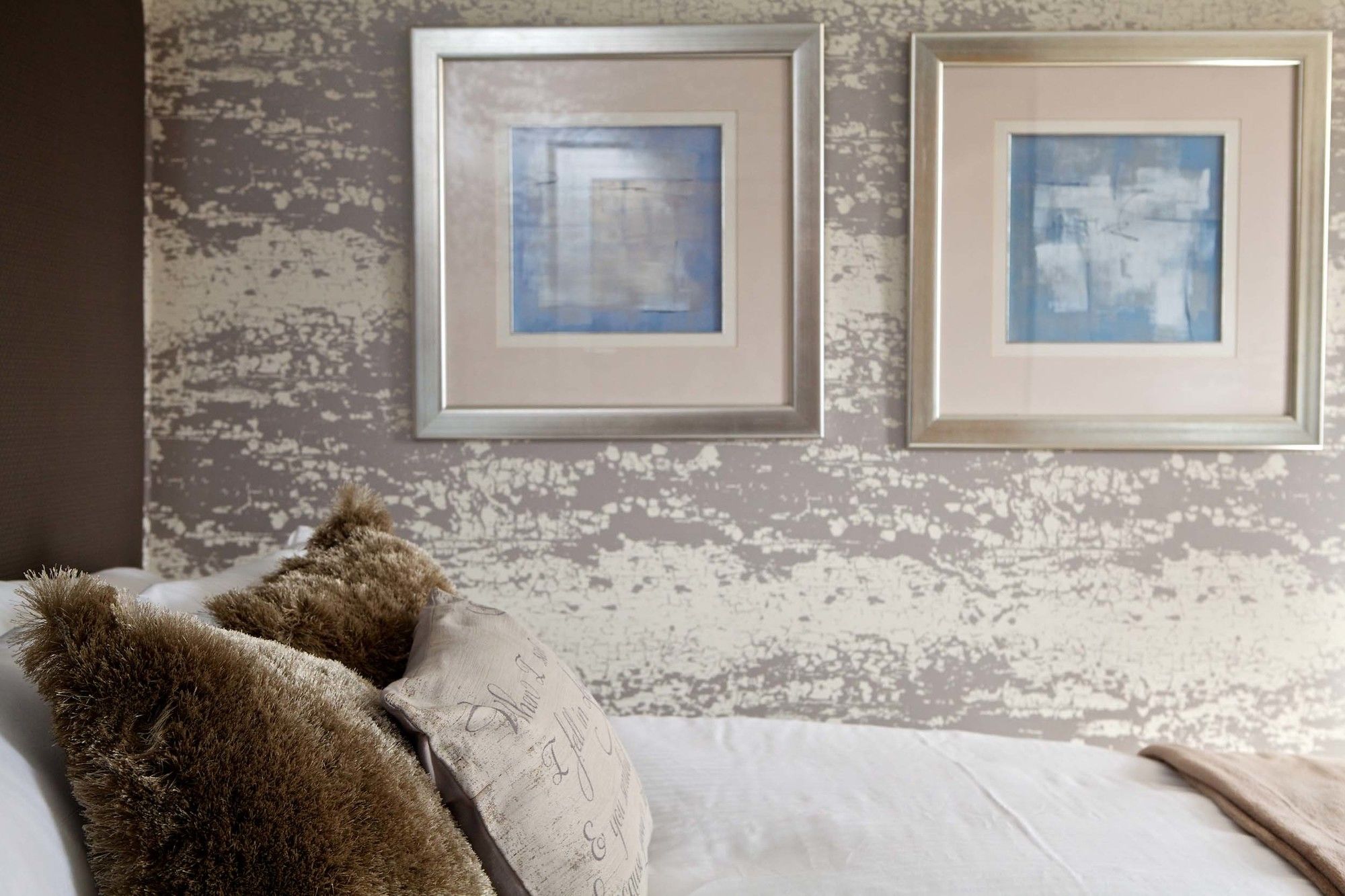 Фото The Tower Gastro Pub & Apartments
