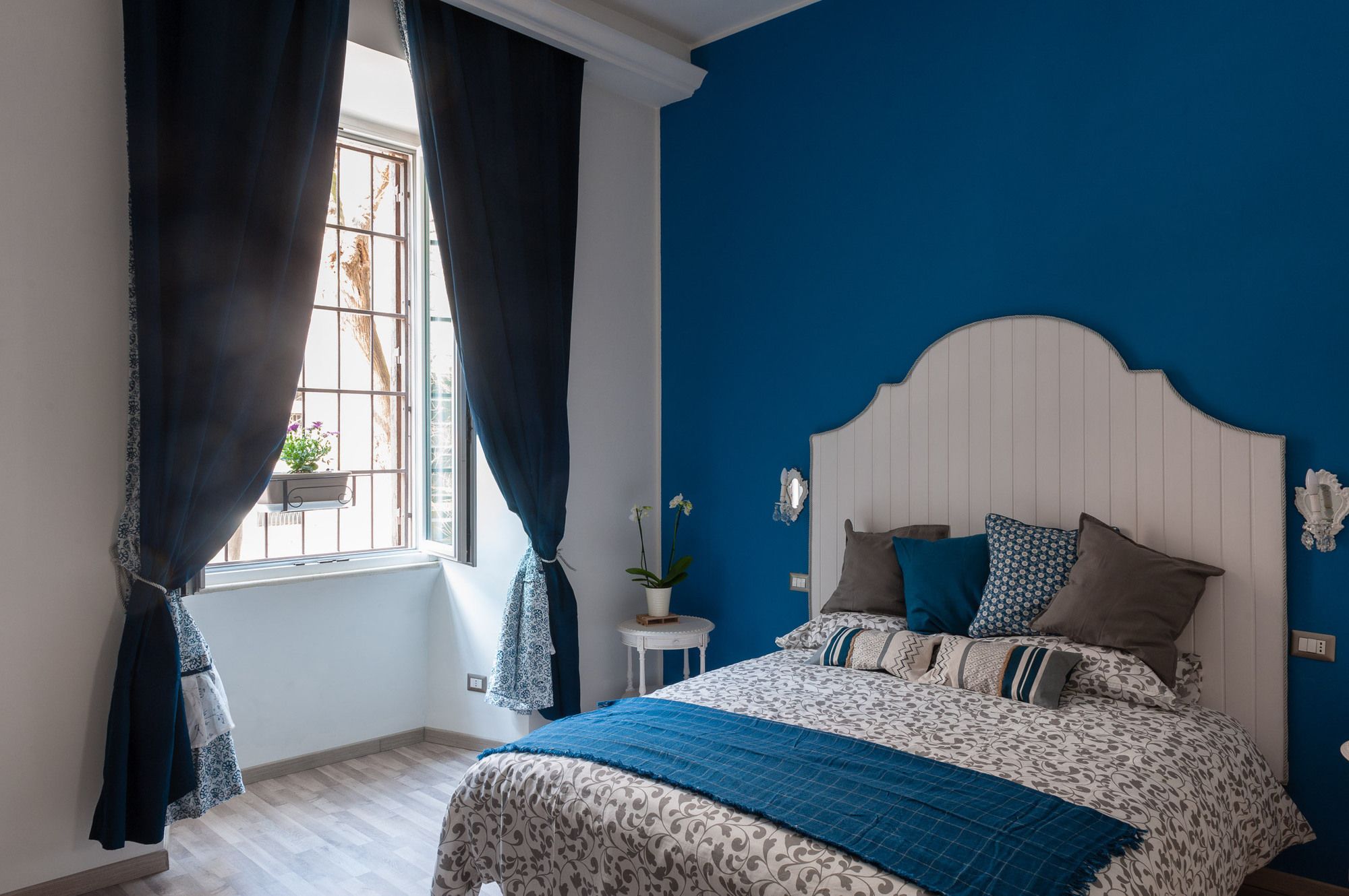 Фото Isabel Guest House