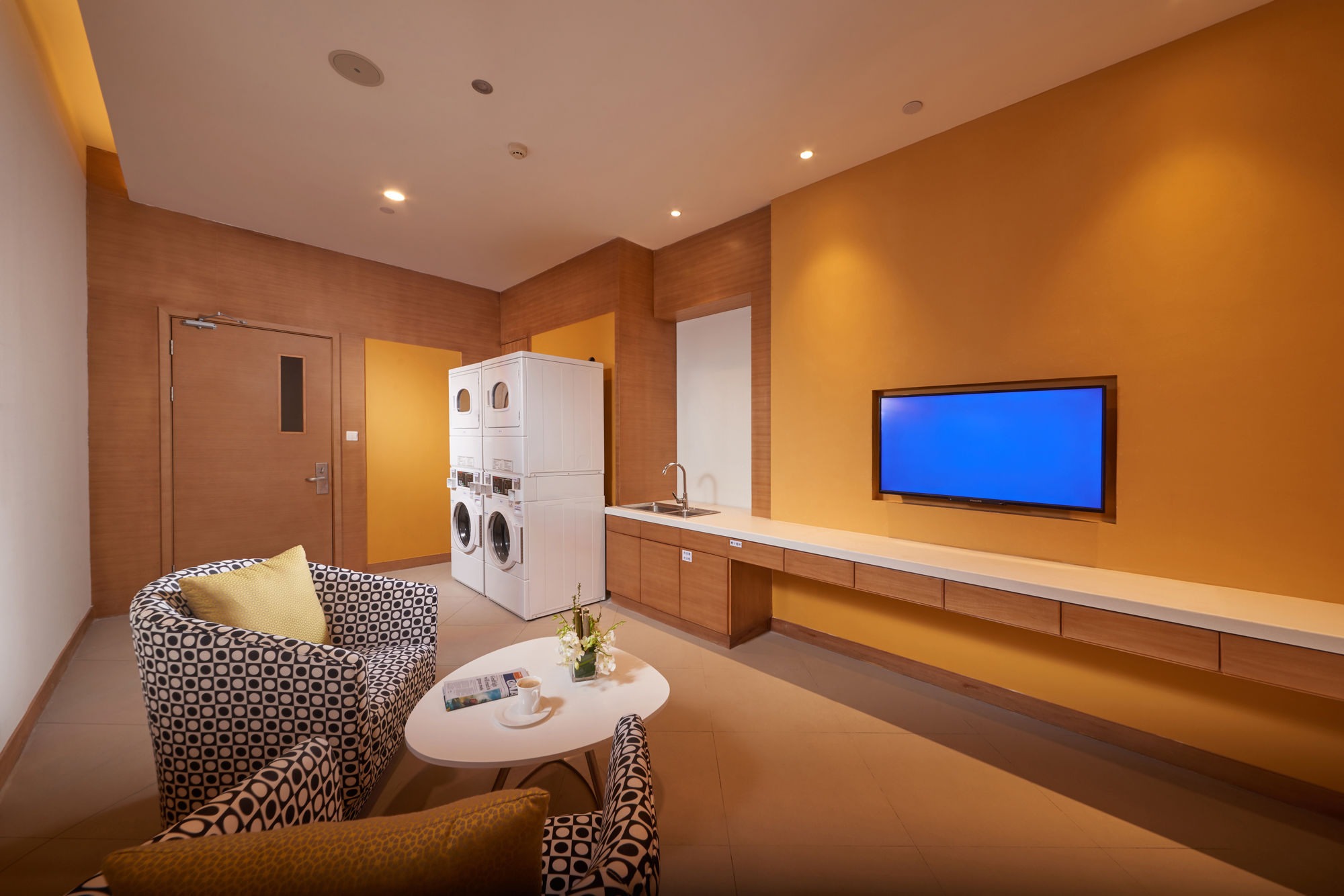 Фото Holiday Inn Express Chengdu Huanhuaxi, an Ihg Hotel