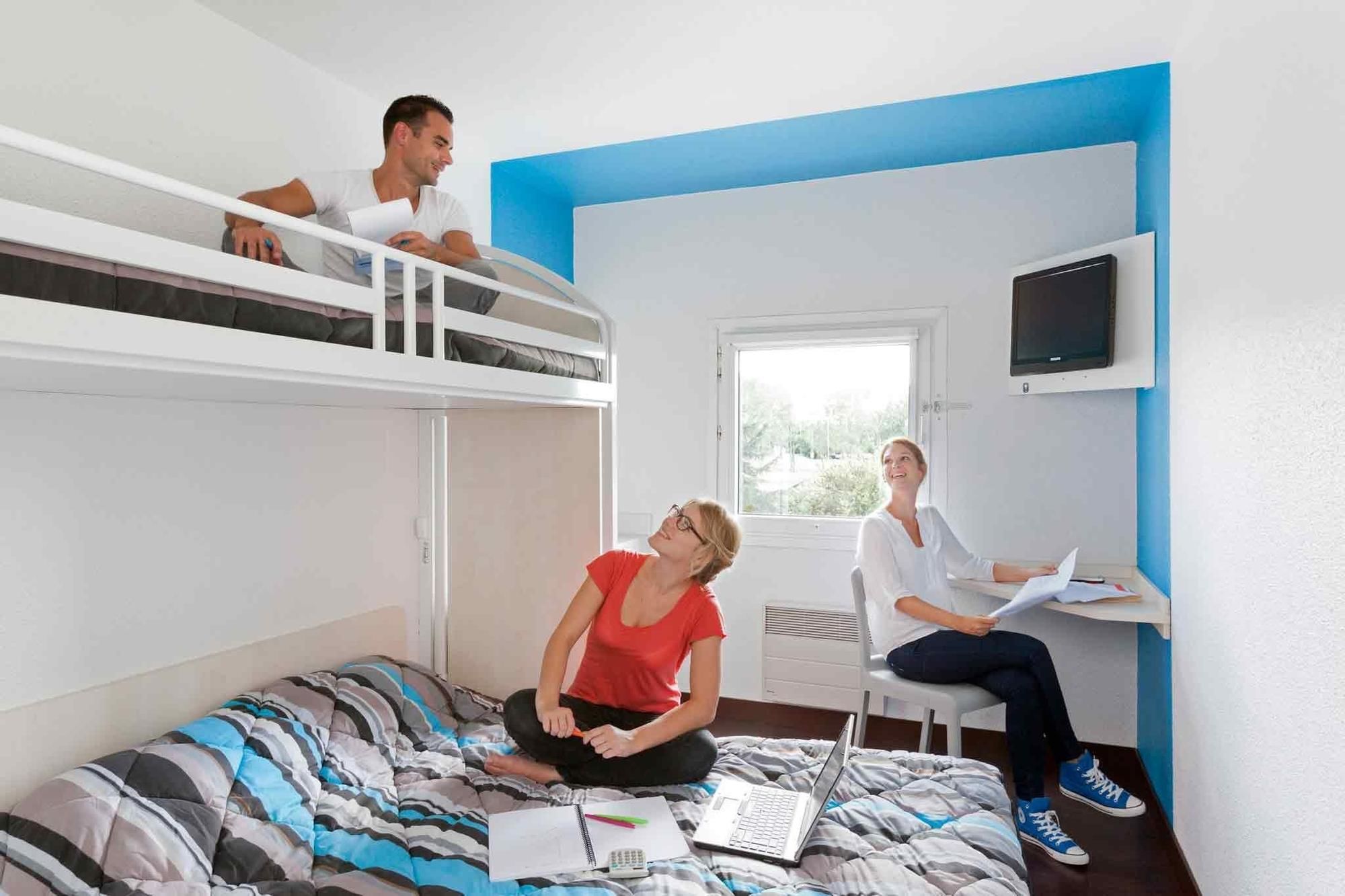 Фото HotelF1 Dijon Nord