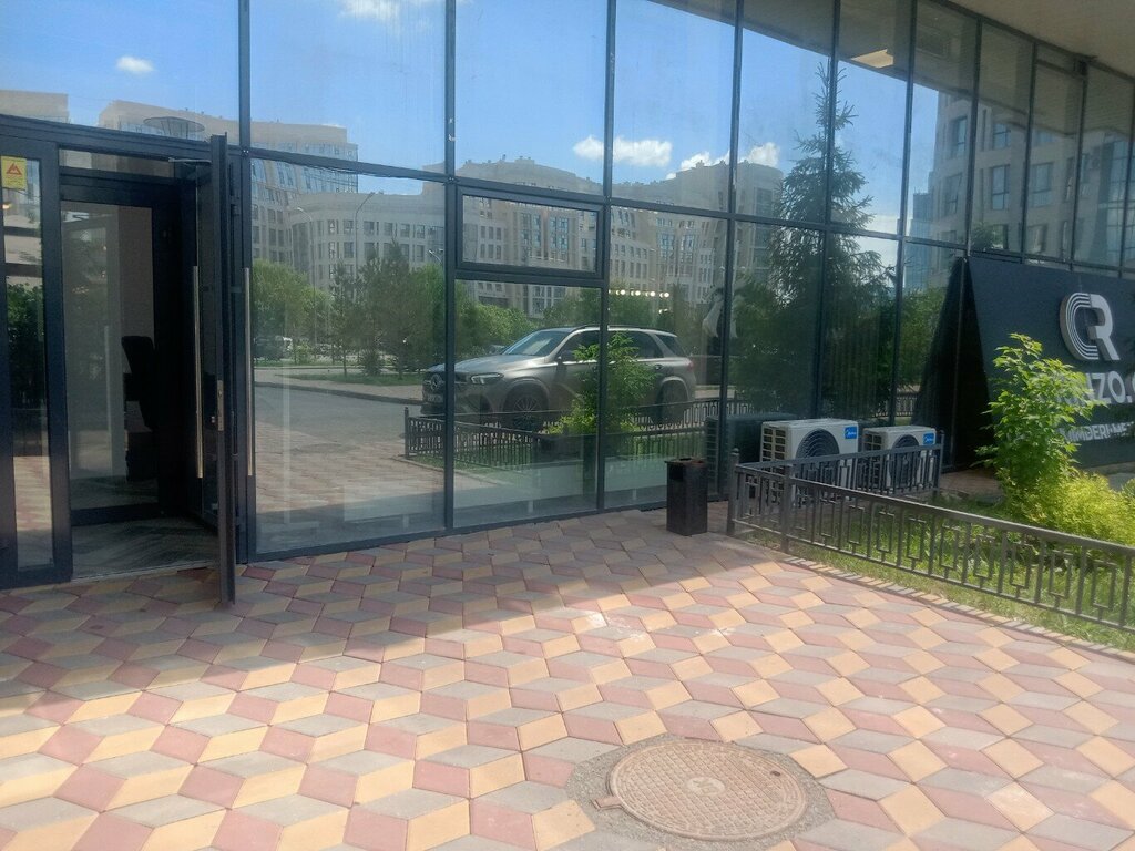 Perfume and cosmetics shop Bibi beauty, Astana, photo