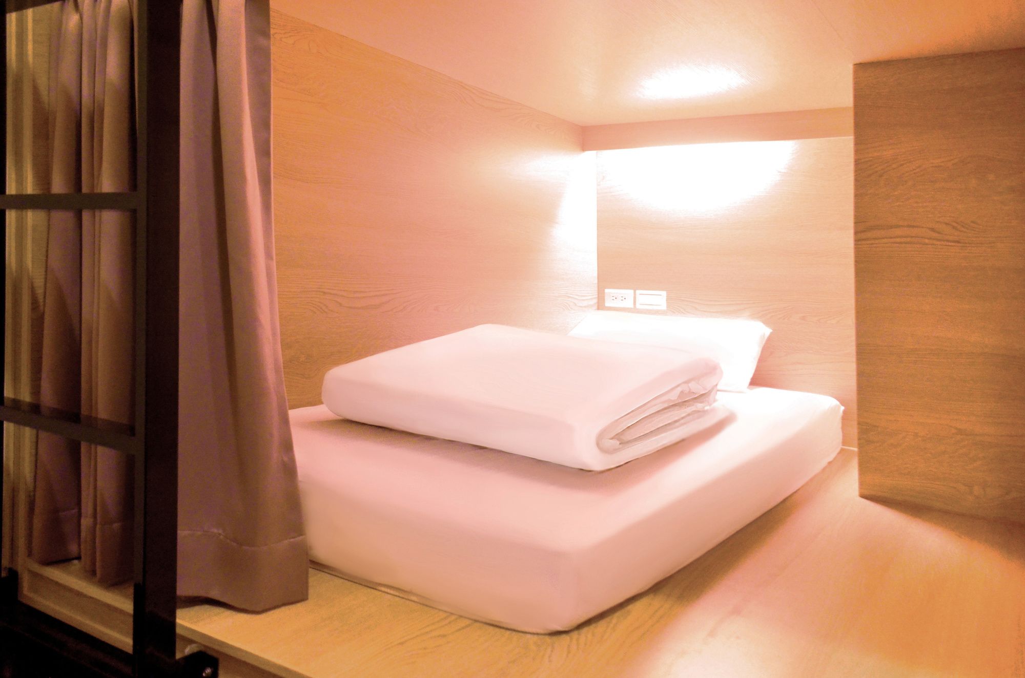 Фото StarBox Hostel